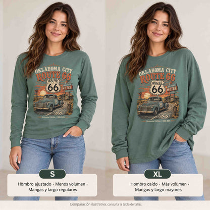 Illustrative S versus XL fit comparison of the Light Green Oklahoma City long sleeve tee on a woman, with Spanish fit notes.
